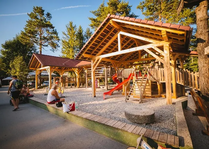 Hanzi Prázdninový dům